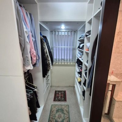 Apartamentos com 224m², 4 quartos (sendo 2 suítes), 2 garagens, no bairro Centro em Florianópolis