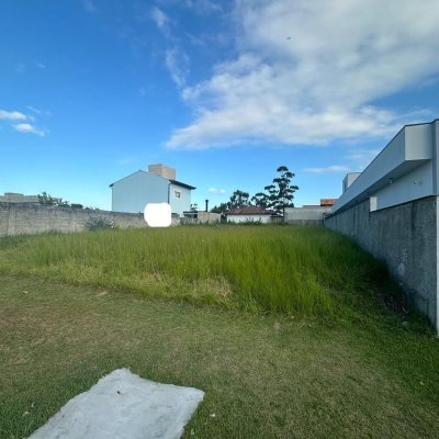 Terrenos Residenciais com 464m², no bairro São João Do Rio Vermelho em Florianópolis