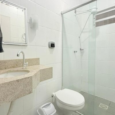 Sobrado Residencial com 76m², 4 quartos, 1 garagem, no bairro Ingleses do Rio Vermelho em Florianópolis