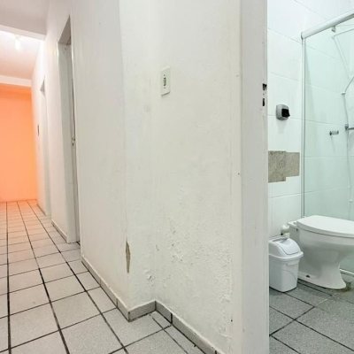 Sobrado Residencial com 76m², 4 quartos, 1 garagem, no bairro Ingleses do Rio Vermelho em Florianópolis