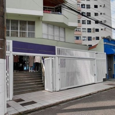 Loja com 214m², 1 garagem, no bairro Centro em Florianópolis