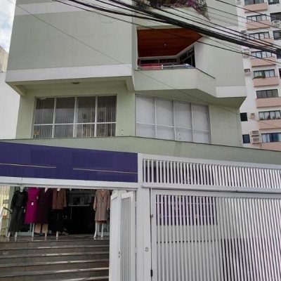 Loja com 214m², 1 garagem, no bairro Centro em Florianópolis