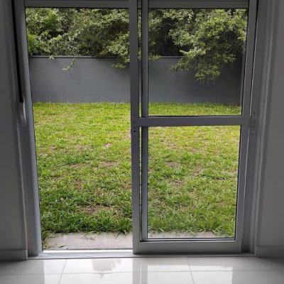 Casa Residencial com 93m², 3 quartos (sendo 1 suíte), 1 garagem, no bairro São João Do Rio Vermelho em Florianópolis