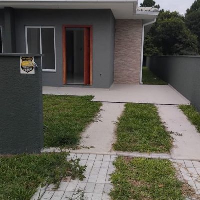 Casa Residencial com 93m², 3 quartos (sendo 1 suíte), 1 garagem, no bairro São João Do Rio Vermelho em Florianópolis