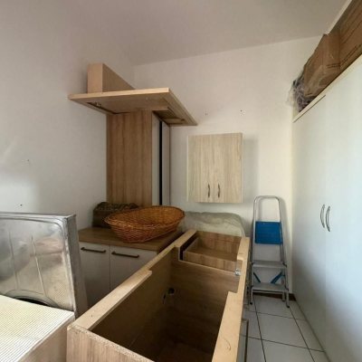 Apartamentos com 101m², 3 quartos (sendo 1 suíte), 1 garagem, no bairro Campinas em São José