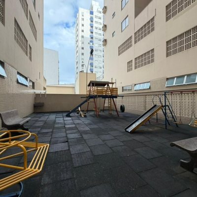 Apartamentos com 101m², 3 quartos (sendo 1 suíte), 1 garagem, no bairro Campinas em São José