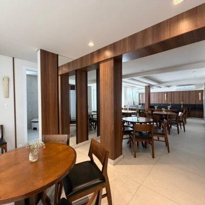 Apartamentos com 101m², 3 quartos (sendo 1 suíte), 1 garagem, no bairro Campinas em São José