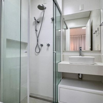 Apartamentos com 90m², 2 quartos (sendo 2 suítes), 2 garagens, no bairro Jurerê Internacional em Florianópolis