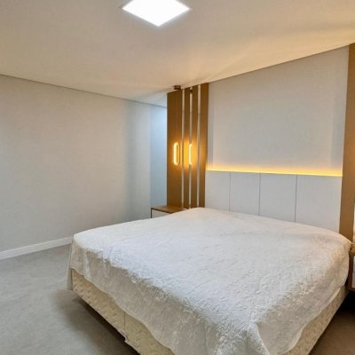 Apartamentos com 90m², 2 quartos (sendo 2 suítes), 2 garagens, no bairro Jurerê Internacional em Florianópolis