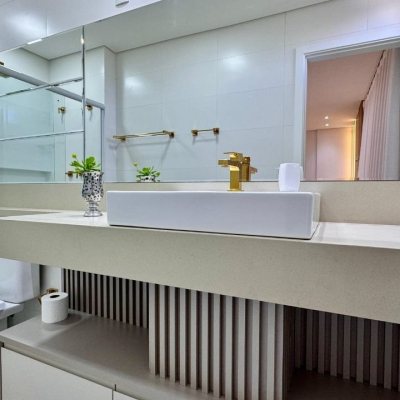 Apartamentos com 90m², 2 quartos (sendo 2 suítes), 2 garagens, no bairro Jurerê Internacional em Florianópolis