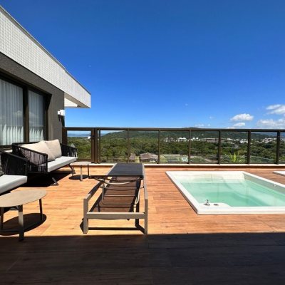 Apartamentos com 90m², 2 quartos (sendo 2 suítes), 2 garagens, no bairro Jurerê Internacional em Florianópolis
