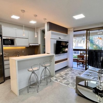 Apartamentos com 90m², 2 quartos (sendo 2 suítes), 2 garagens, no bairro Jurerê Internacional em Florianópolis