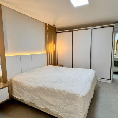 Apartamentos com 90m², 2 quartos (sendo 2 suítes), 2 garagens, no bairro Jurerê Internacional em Florianópolis