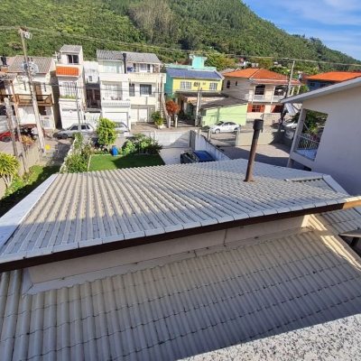 Casa Residencial com 305m², 3 quartos (sendo 3 suítes), 3 garagens, no bairro Pântano Do Sul em Florianópolis