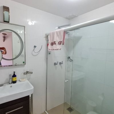 Casa Residencial com 305m², 3 quartos (sendo 3 suítes), 3 garagens, no bairro Pântano Do Sul em Florianópolis