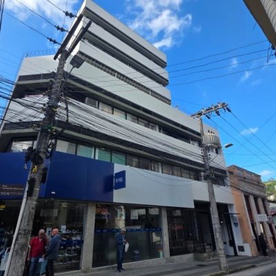 Sala com 36m², no bairro Centro em Florianópolis
