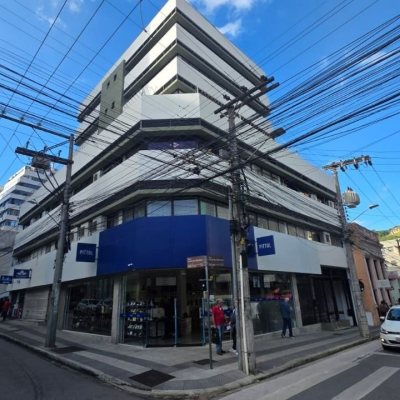 Sala com 36m², no bairro Centro em Florianópolis