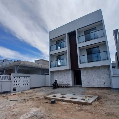 Sobrado Residencial com 360m², 1 quarto, 1 garagem, no bairro Campeche em Florianópolis