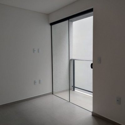 Sobrado Residencial com 360m², 1 quarto, 1 garagem, no bairro Campeche em Florianópolis
