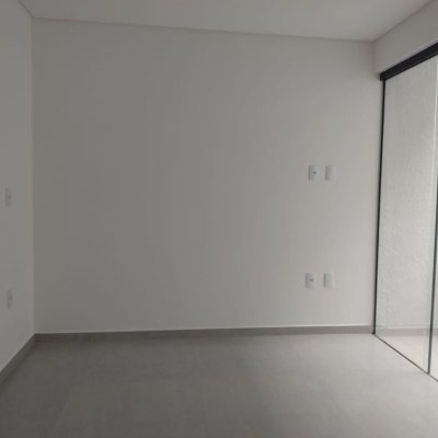 Sobrado Residencial com 360m², 1 quarto, 1 garagem, no bairro Campeche em Florianópolis