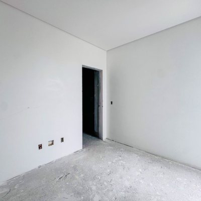 Casa Residencial com 174m², 3 quartos (sendo 3 suítes), 2 garagens, no bairro Campeche em Florianópolis