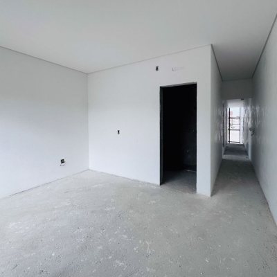 Casa Residencial com 174m², 3 quartos (sendo 3 suítes), 2 garagens, no bairro Campeche em Florianópolis