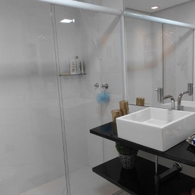 Apartamentos com 115m², 3 quartos (sendo 1 suíte), 2 garagens, no bairro Agronômica em Florianópolis