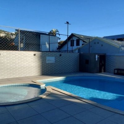 Apartamentos com 115m², 3 quartos (sendo 1 suíte), 2 garagens, no bairro Agronômica em Florianópolis