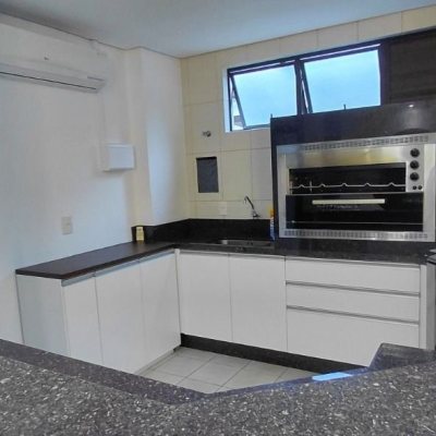 Apartamentos com 115m², 3 quartos (sendo 1 suíte), 2 garagens, no bairro Agronômica em Florianópolis