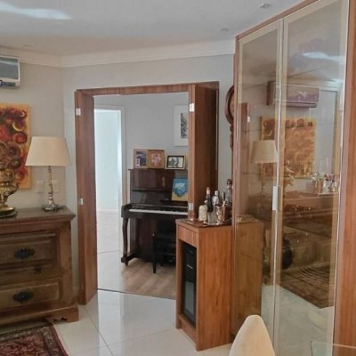 Apartamentos com 115m², 3 quartos (sendo 1 suíte), 2 garagens, no bairro Agronômica em Florianópolis