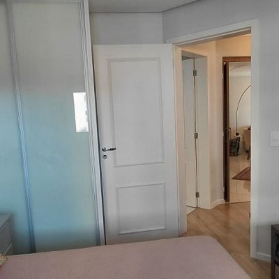 Apartamentos com 115m², 3 quartos (sendo 1 suíte), 2 garagens, no bairro Agronômica em Florianópolis