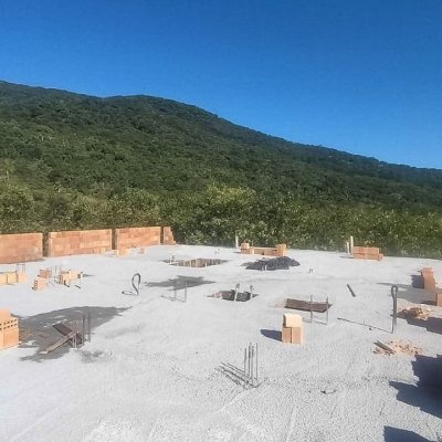Casa Residencial com 117m², 3 quartos (sendo 1 suíte), 2 garagens, no bairro Ribeirão Da Ilha em Florianópolis