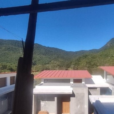 Casa Residencial com 117m², 3 quartos (sendo 1 suíte), 2 garagens, no bairro Ribeirão Da Ilha em Florianópolis