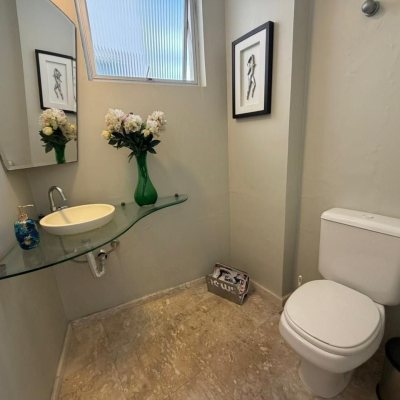 Apartamentos com 218m², 4 quartos (sendo 2 suítes), 2 garagens, no bairro Centro em Florianópolis