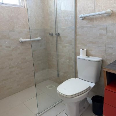 Apartamentos com 218m², 4 quartos (sendo 2 suítes), 2 garagens, no bairro Centro em Florianópolis
