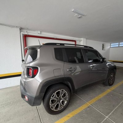 Apartamentos com 218m², 4 quartos (sendo 2 suítes), 2 garagens, no bairro Centro em Florianópolis