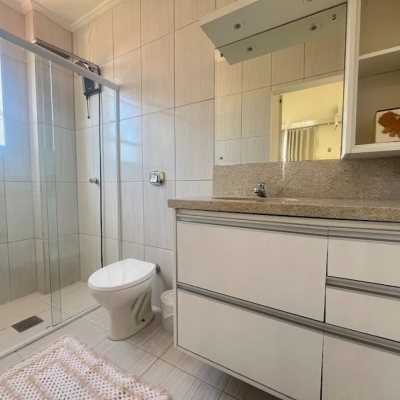 Apartamentos com 81m², 3 quartos (sendo 2 suítes), 1 garagem, no bairro Balneário em Florianópolis