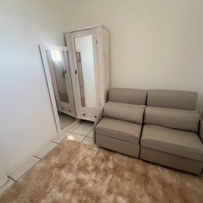 Apartamentos com 81m², 3 quartos (sendo 2 suítes), 1 garagem, no bairro Balneário em Florianópolis