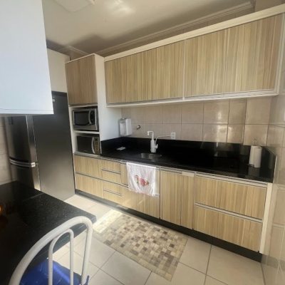 Apartamentos com 81m², 3 quartos (sendo 2 suítes), 1 garagem, no bairro Balneário em Florianópolis