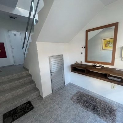 Apartamentos com 81m², 3 quartos (sendo 2 suítes), 1 garagem, no bairro Balneário em Florianópolis