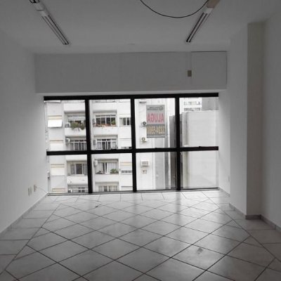Sala com 30m², 1 garagem, no bairro Centro em Florianópolis