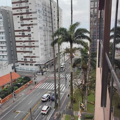 Sala com 30m², 1 garagem, no bairro Centro em Florianópolis