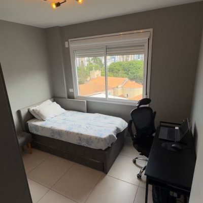 Apartamentos com 68m², 2 quartos (sendo 1 suíte), 2 garagens, no bairro Centro em Florianópolis