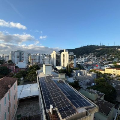 Apartamentos com 68m², 2 quartos (sendo 1 suíte), 2 garagens, no bairro Centro em Florianópolis