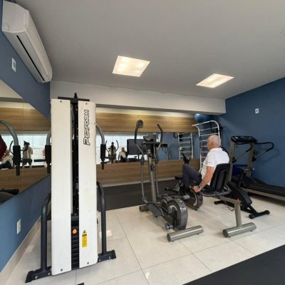 Apartamentos com 68m², 2 quartos (sendo 1 suíte), 2 garagens, no bairro Centro em Florianópolis