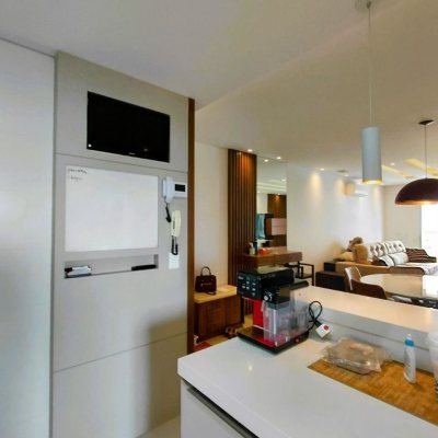 Cobertura com 180m², 3 quartos (sendo 3 suítes), 3 garagens, no bairro Balneário em Florianópolis
