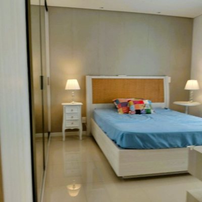 Cobertura com 180m², 3 quartos (sendo 3 suítes), 3 garagens, no bairro Balneário em Florianópolis