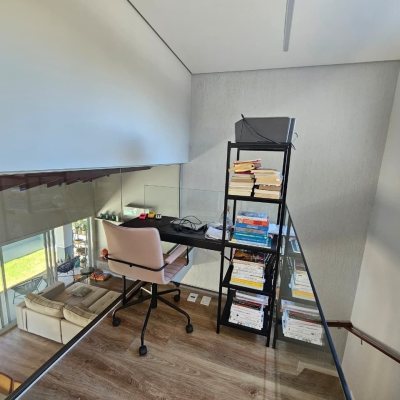 Casa Residencial com 234m², 4 quartos (sendo 2 suítes), 2 garagens, no bairro Campeche em Florianópolis