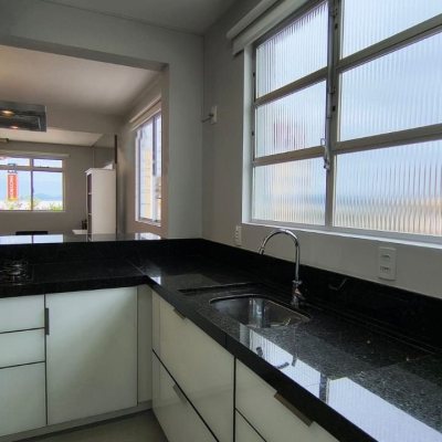 Cobertura com 189m², 3 quartos (sendo 1 suíte), 1 garagem, no bairro Capoeiras em Florianópolis