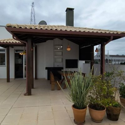 Cobertura com 189m², 3 quartos (sendo 1 suíte), 1 garagem, no bairro Capoeiras em Florianópolis